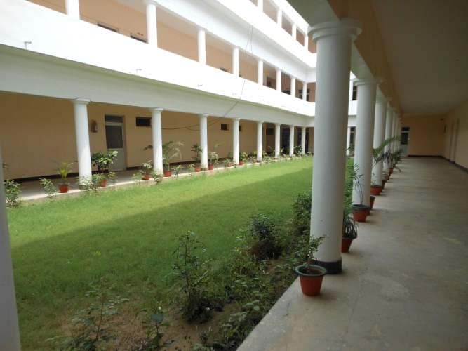 Shri Kashi Chandradev Polytechnic Azamgarh College Infrastructure photo 1